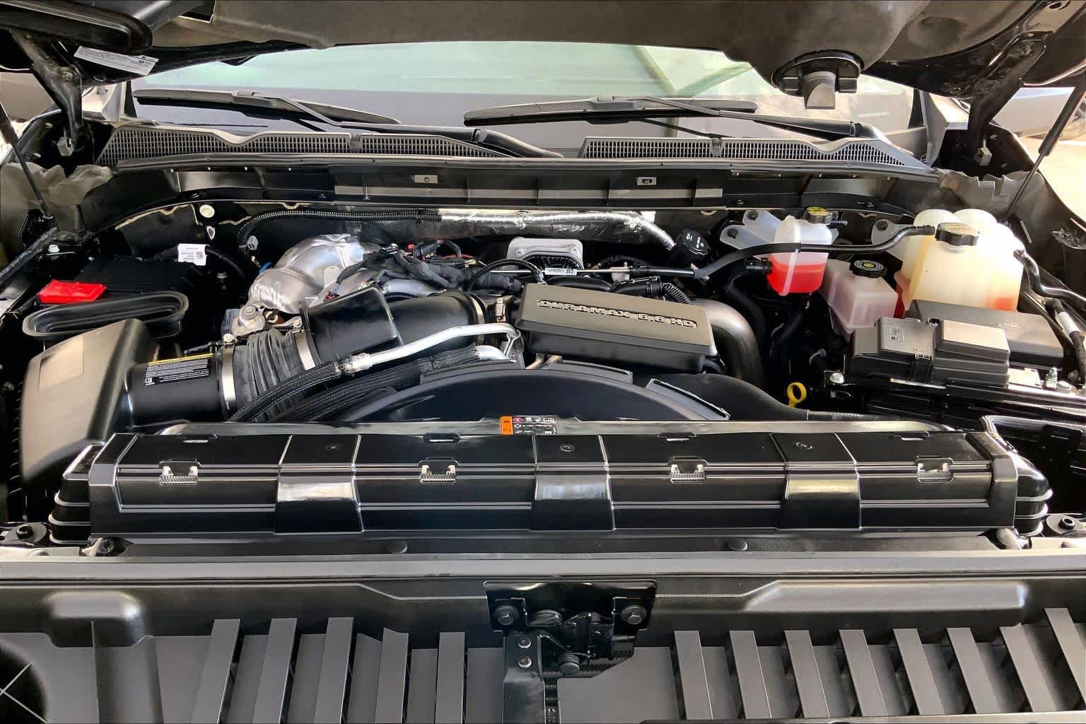 Used 2025 Onyx Black GMC Denali Ultimate image 32