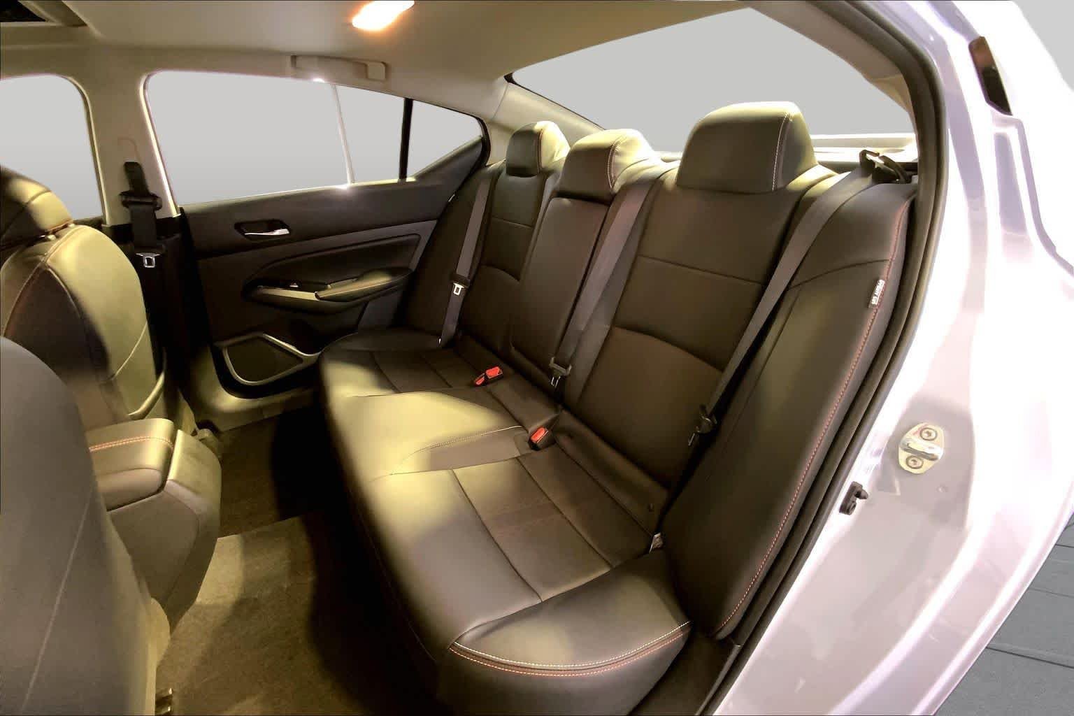 Used 2025 Gray Sky Pearl Nissan SR image 21