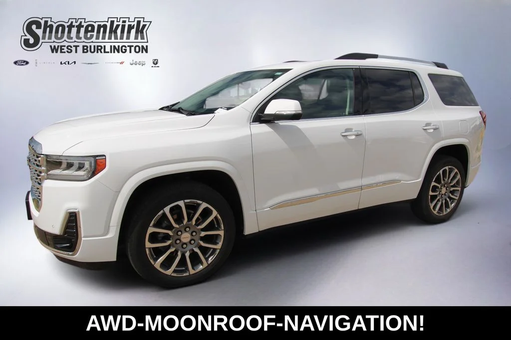2023 GMC Acadia Denali AWD's photo