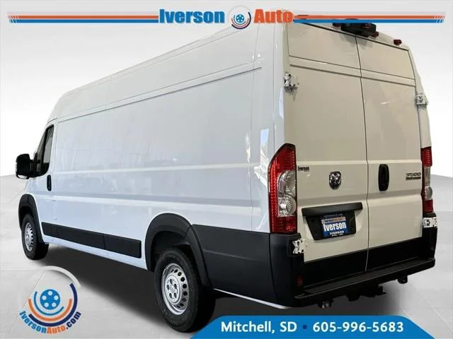New 2026 Bright White Clear-Coat Exterior Paint RAM Tradesman image 5