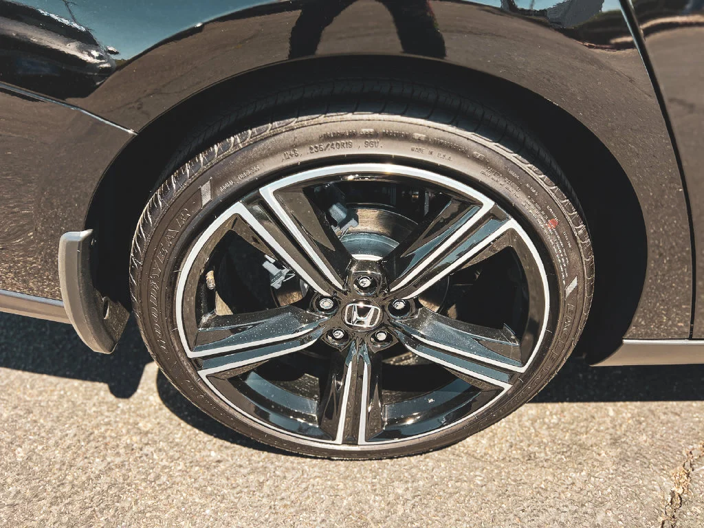 New 2026 Crystal Black Pearl Honda SE image 10
