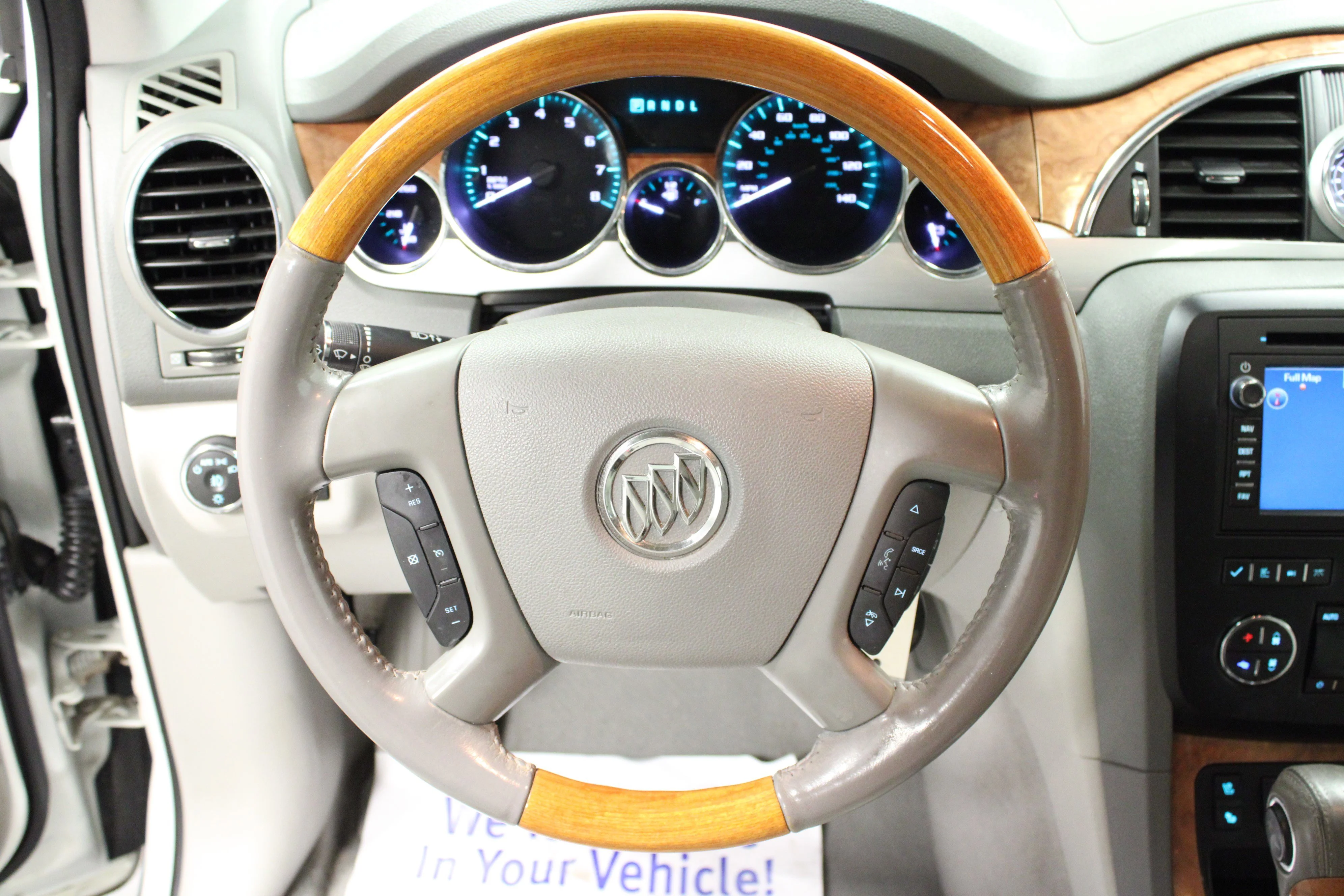 Used 2011 White Diamond Clearcoat Buick CXL image 18