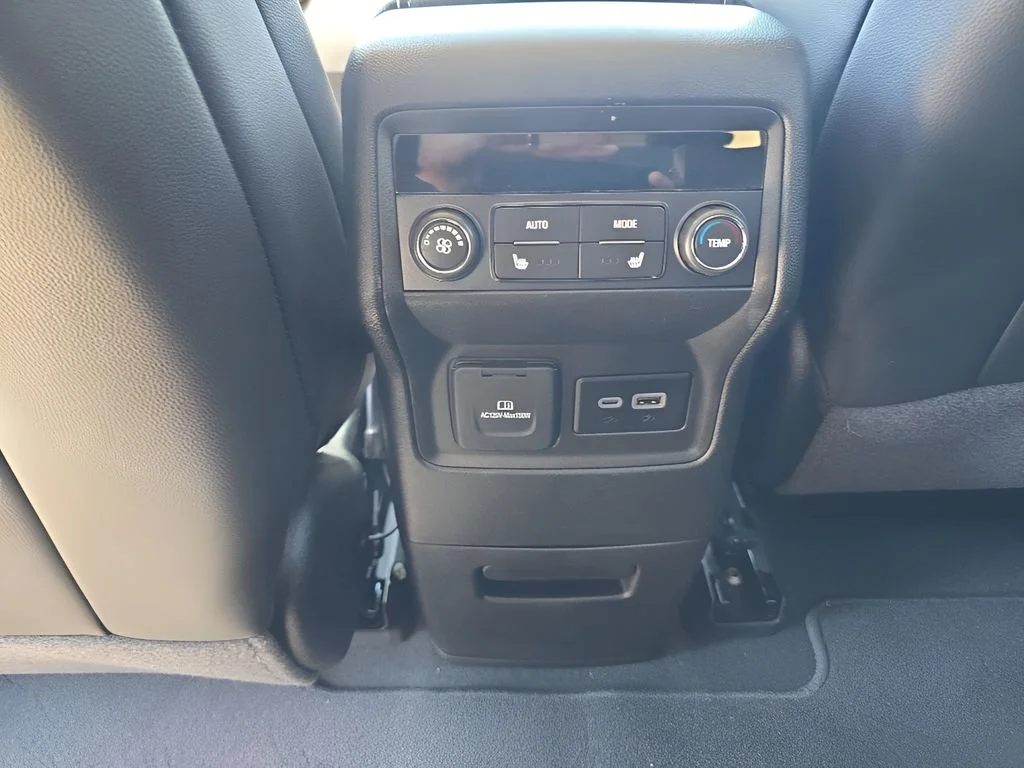 Used 2023 Gray GMC SLT image 29