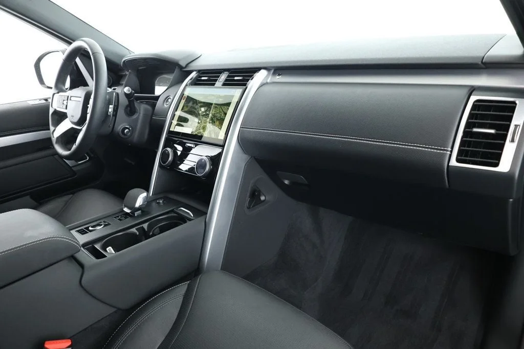 2024 Land Rover Discovery Dynamic SE - Photo 23