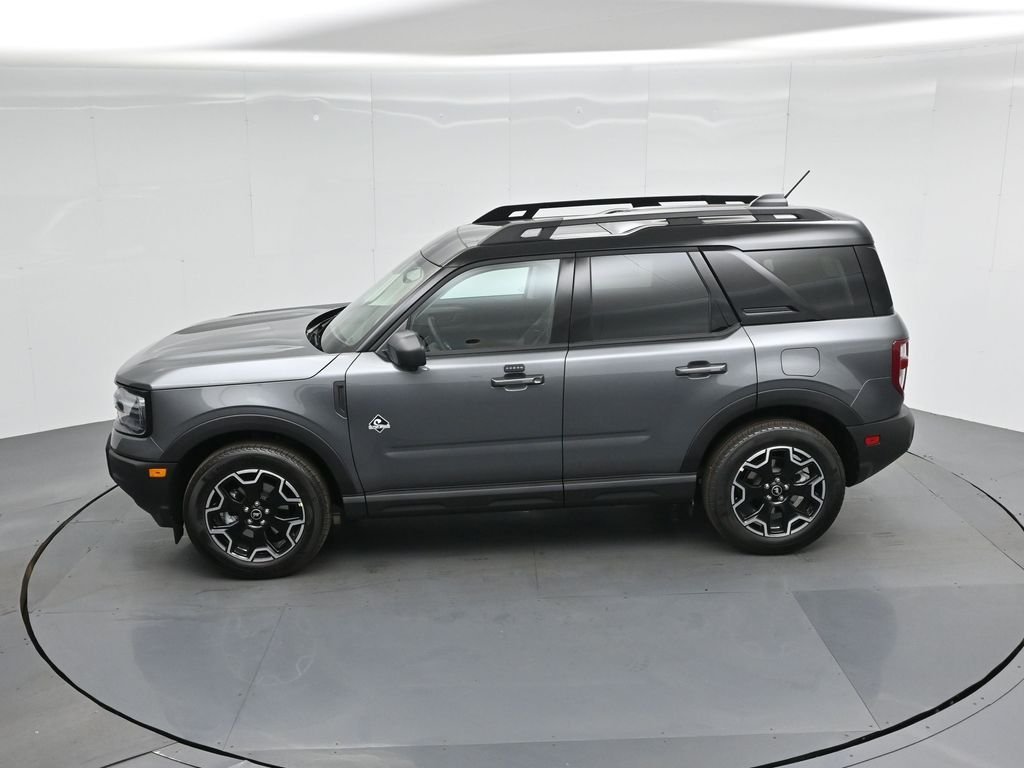 New 2025 Carbonized Gray Metallic Ford Outer Banks image 47