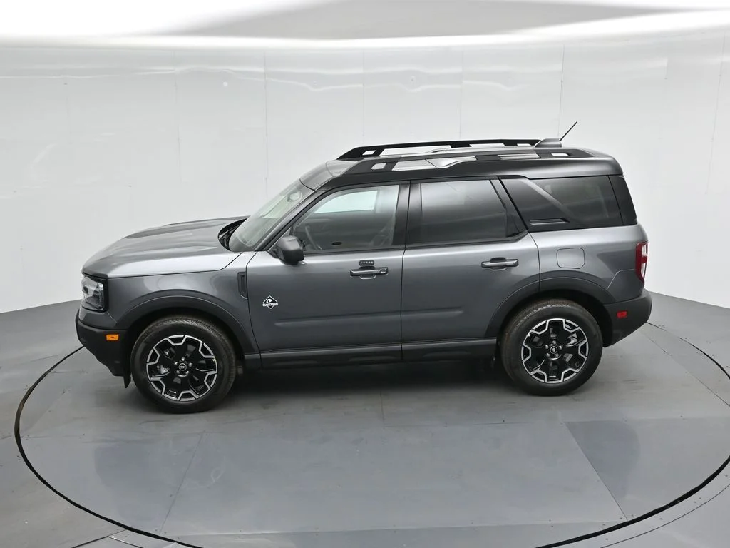 New 2025 Carbonized Gray Metallic Ford Outer Banks image 47
