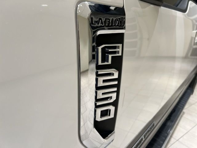 Used 2021 White Ford Lariat image 26