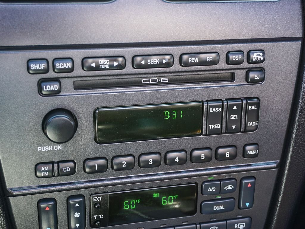 Used 2003 Gray Ford Base image 23