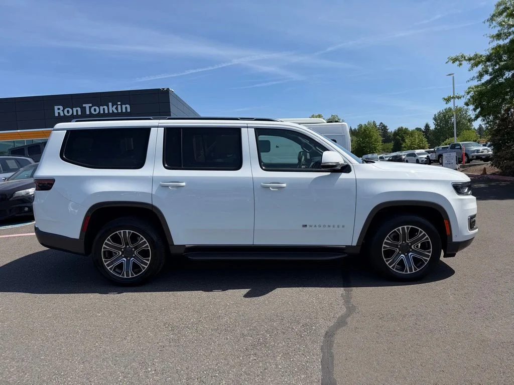 Used 2022 Bright White Clearcoat Jeep Series III image 9