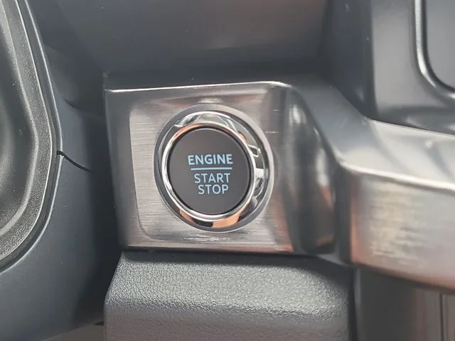 New 2026 White Metallic Ford Lariat image 30