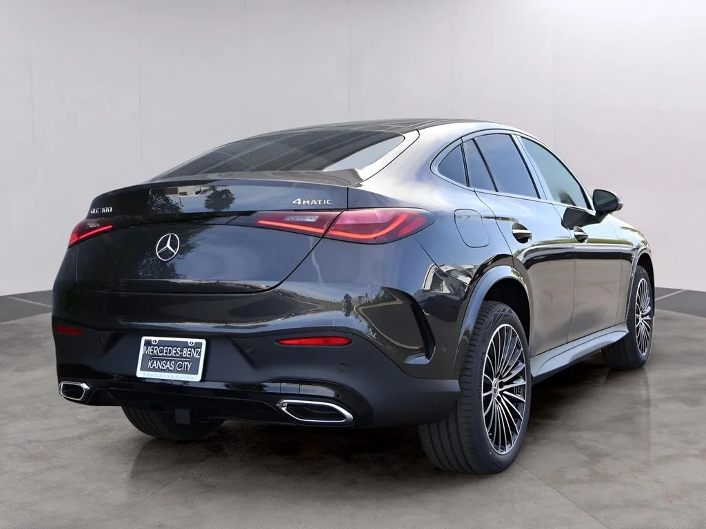 Used 2025 Graphite Gray Metallic Mercedes-Benz GLC 300 Coupe image 5