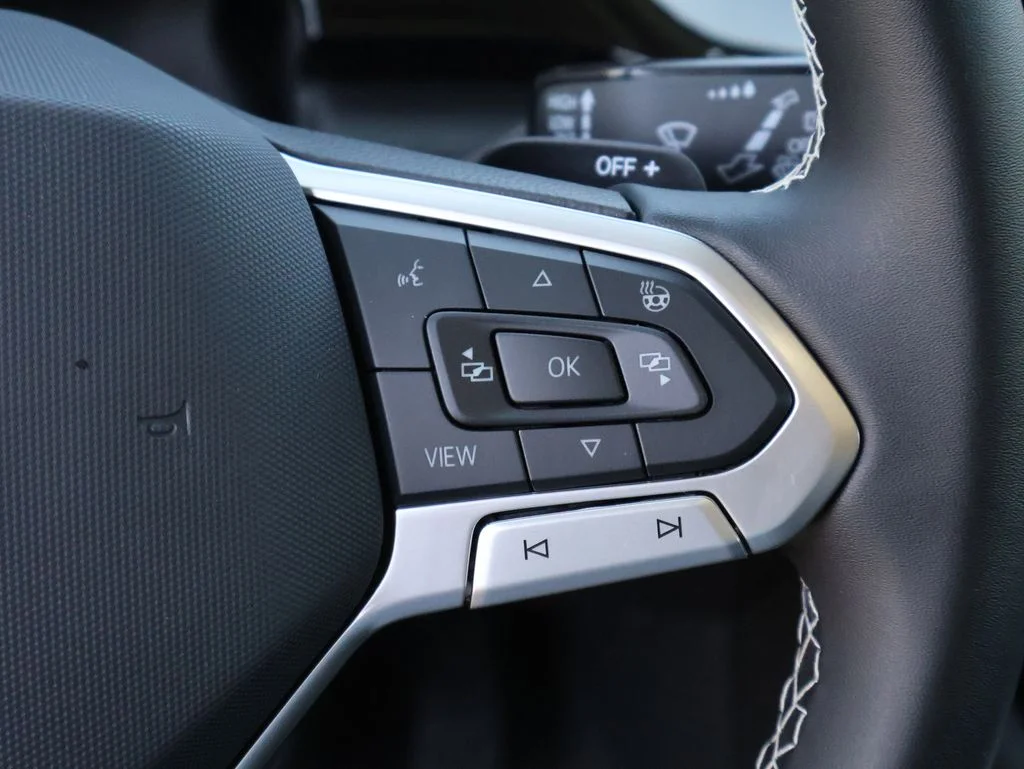 New 2026 Black Volkswagen SE w/Technology image 30