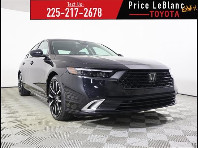 2024 Honda Accord Hybrid Touring's photo