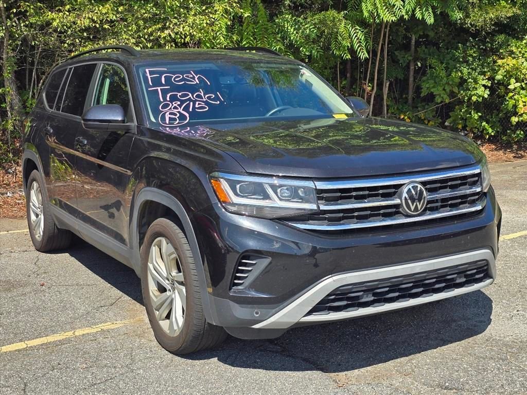 Used 2021 Black Volkswagen 3.6L V6 SE w/Technology image 11