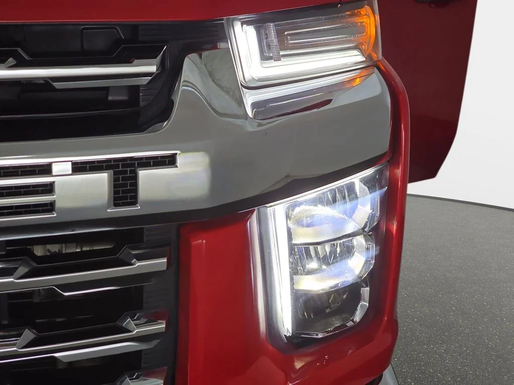 Used 2021 Red Hot Chevrolet LTZ image 33