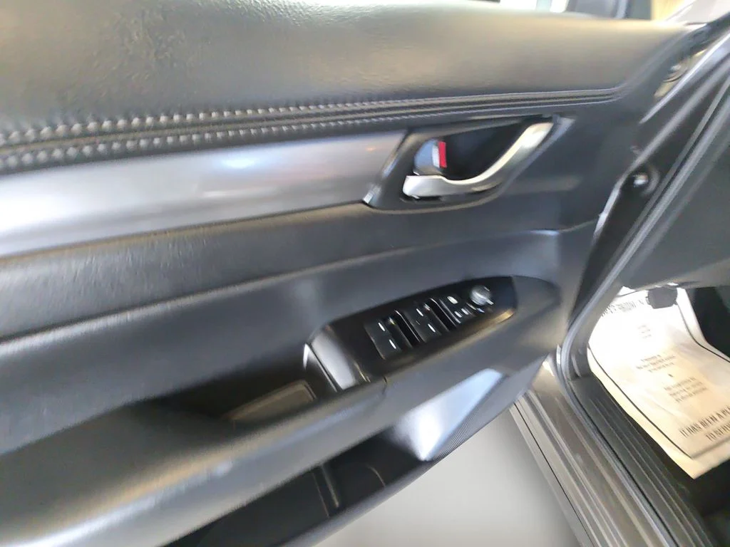 Used 2022 Gray Mazda 2.5 S Preferred Package image 10