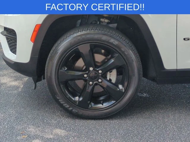 Used 2023 White Jeep Altitude X image 10