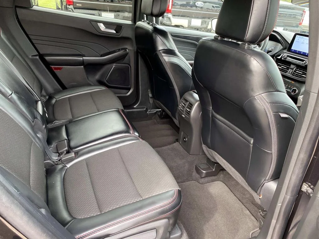 Used 2025 Black Metallic Ford ST-Line Select image 27