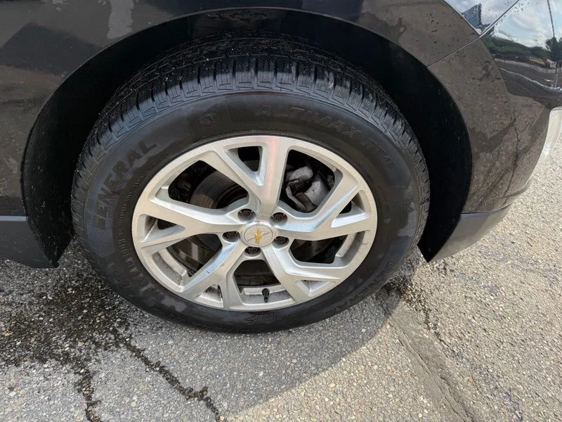 Used 2021 Black Chevrolet Premier image 18