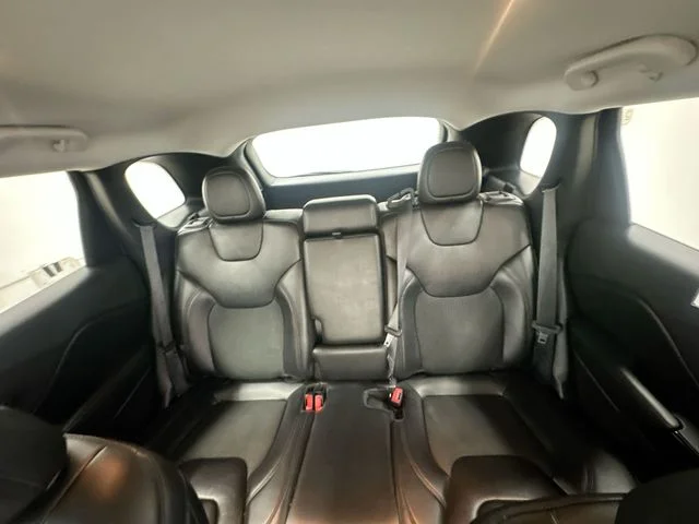 Used 2020 Silver Jeep Latitude Plus image 24