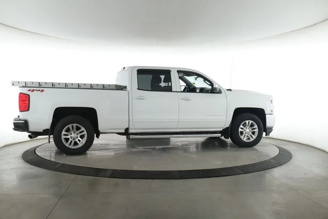 Used 2018 White Chevrolet LT image 6