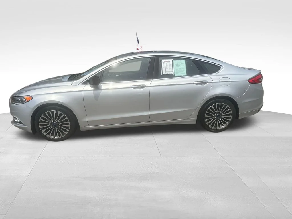 Used 2017 Silver Ford SE image 7
