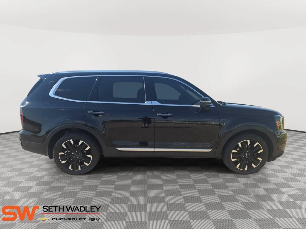 Used 2023 Ebony Black Kia SX image 8