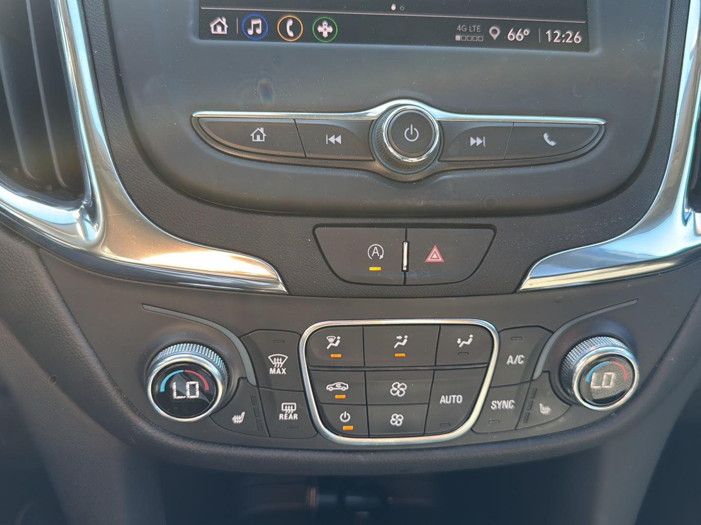 Used 2024 Summit White Chevrolet LT image 19