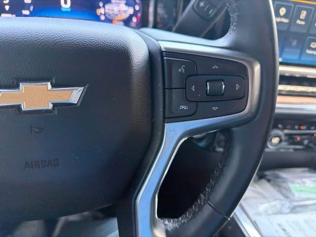 Used 2025 White Chevrolet LTZ image 13