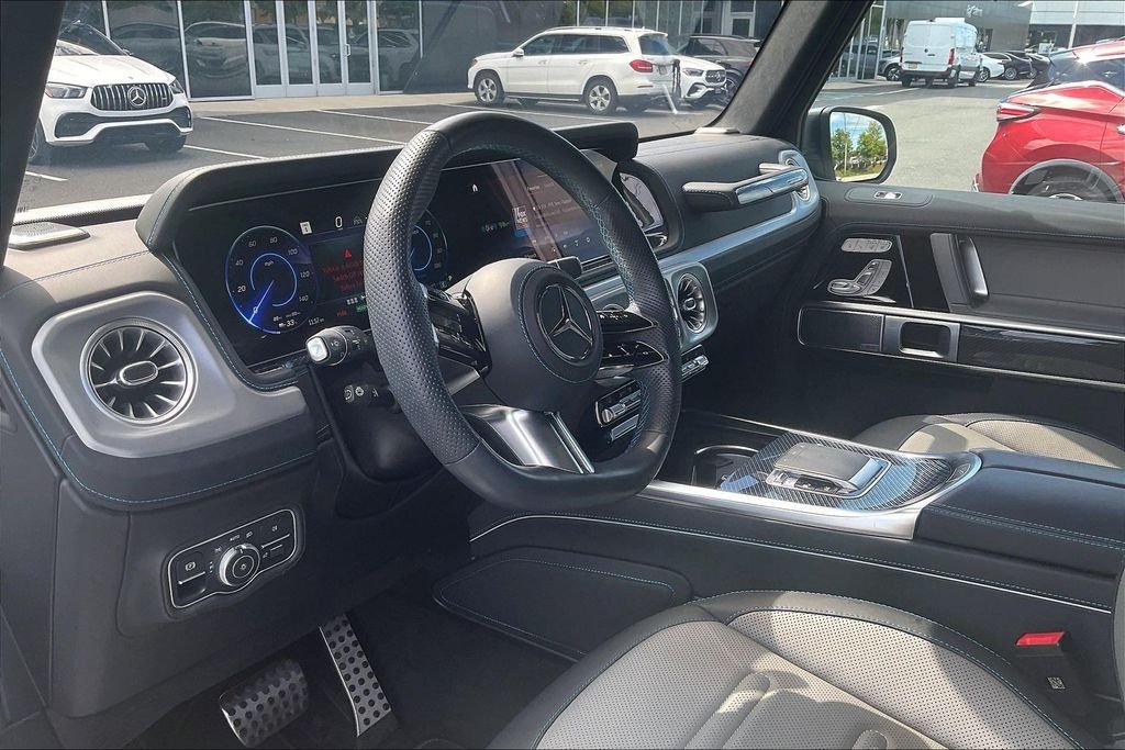 2025 Mercedes-Benz G-Class G580 - Photo 8