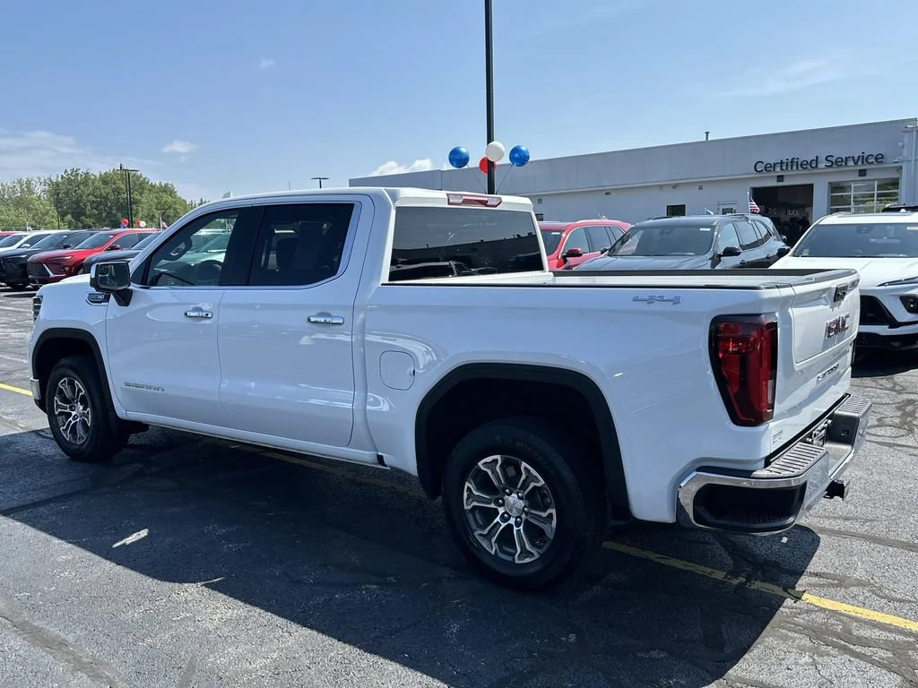 Certified Used 2026 Summit White GMC SLT image 6