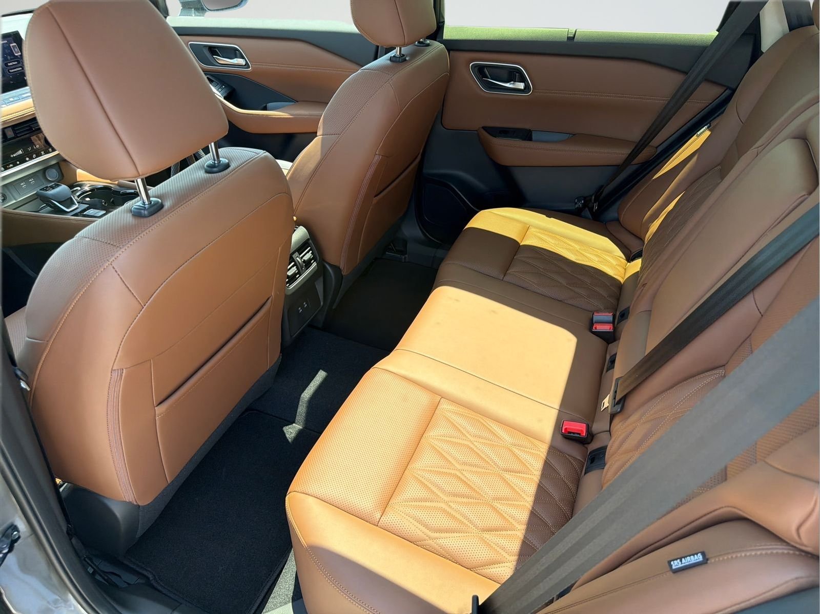 New 2026 Gray Nissan Platinum image 32