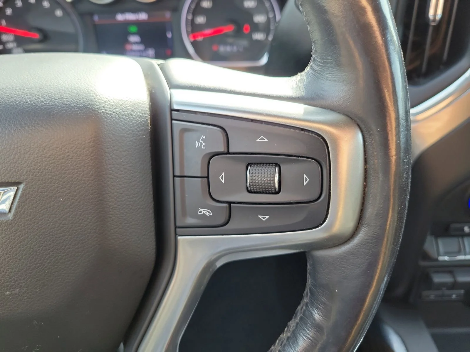 2019 Chevrolet Silverado 1500 RST - Photo 27