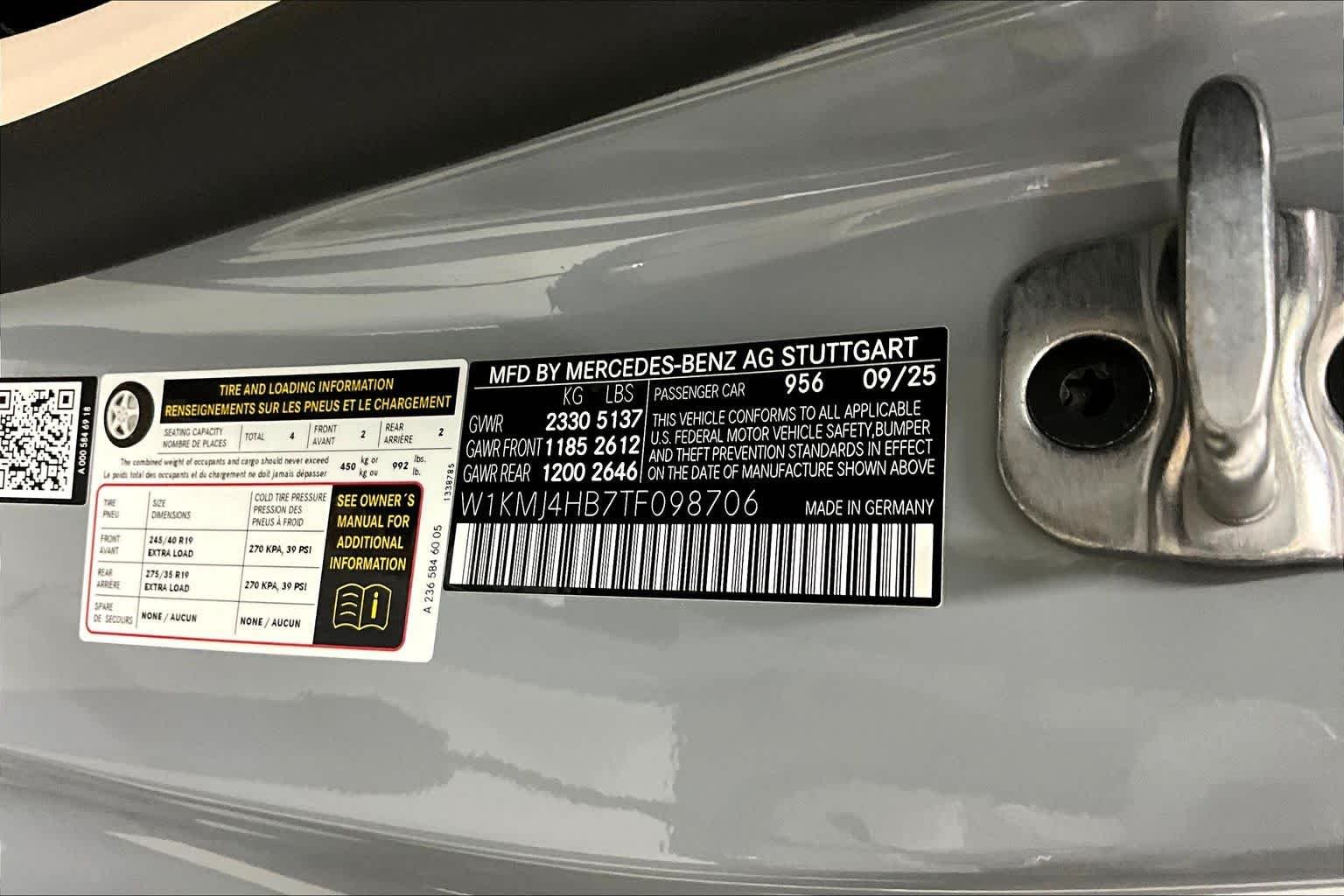 New 2026 MANUFAKTUR Alpine Grey Mercedes-Benz CLE 300 image 21