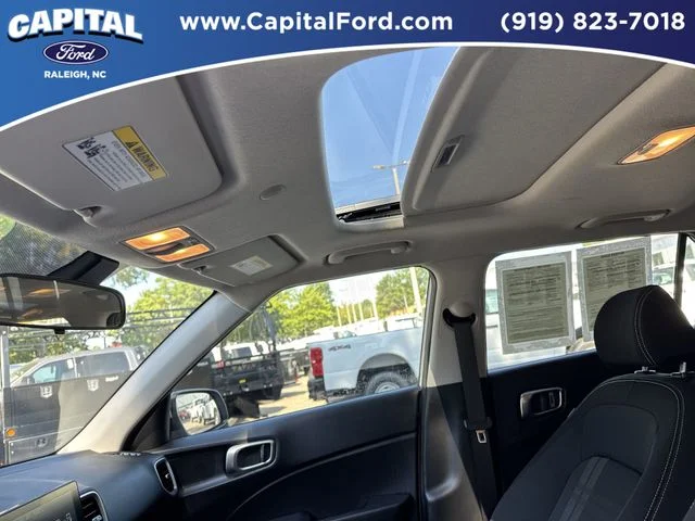 Used 2025 Silver Hyundai SEL image 22
