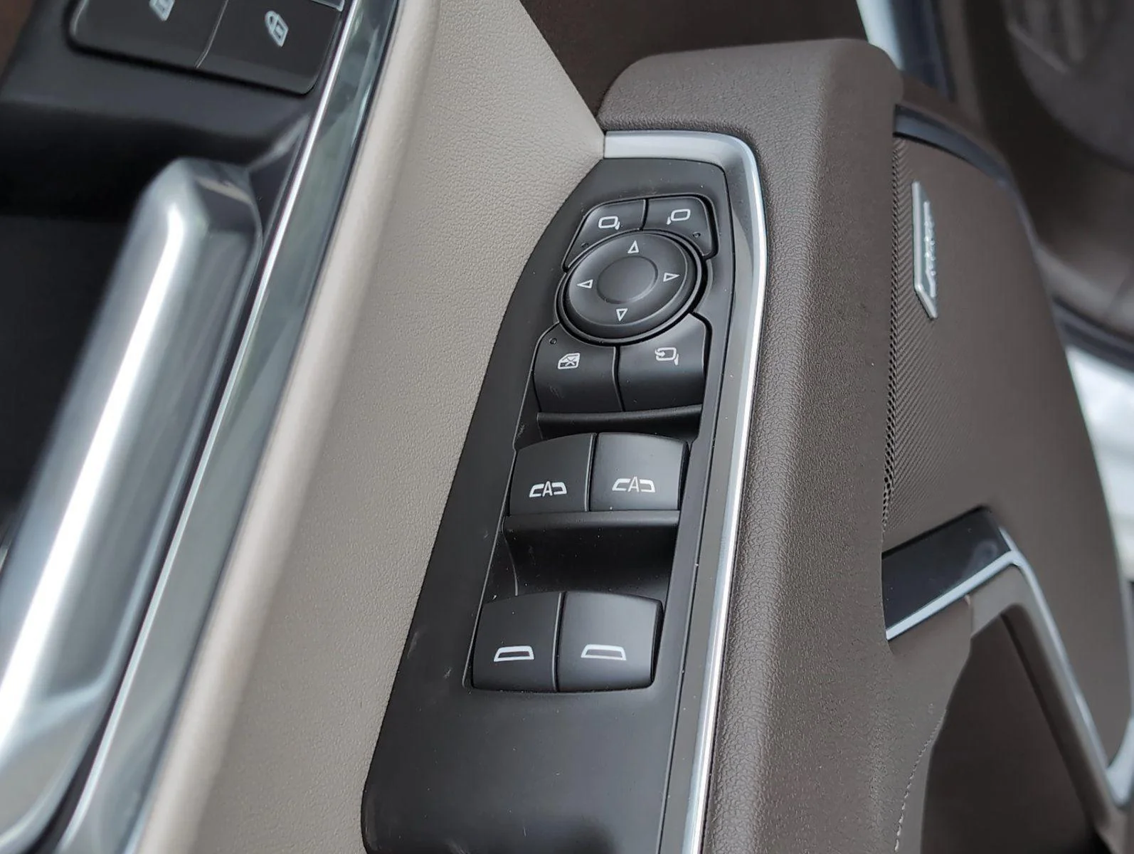 New 2026 Summit White GMC SLT image 14