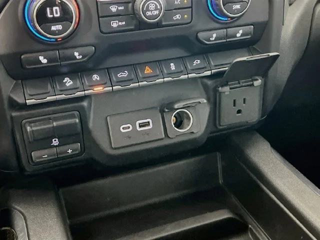 Used 2020 Black Chevrolet RST image 20