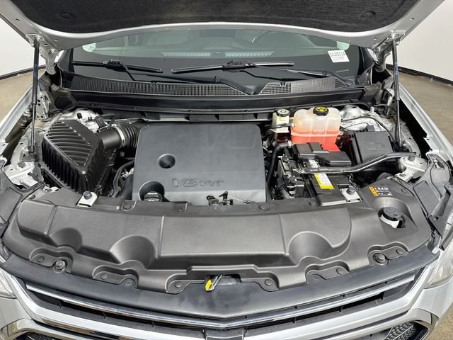 Used 2020 Silver Chevrolet LT image 30