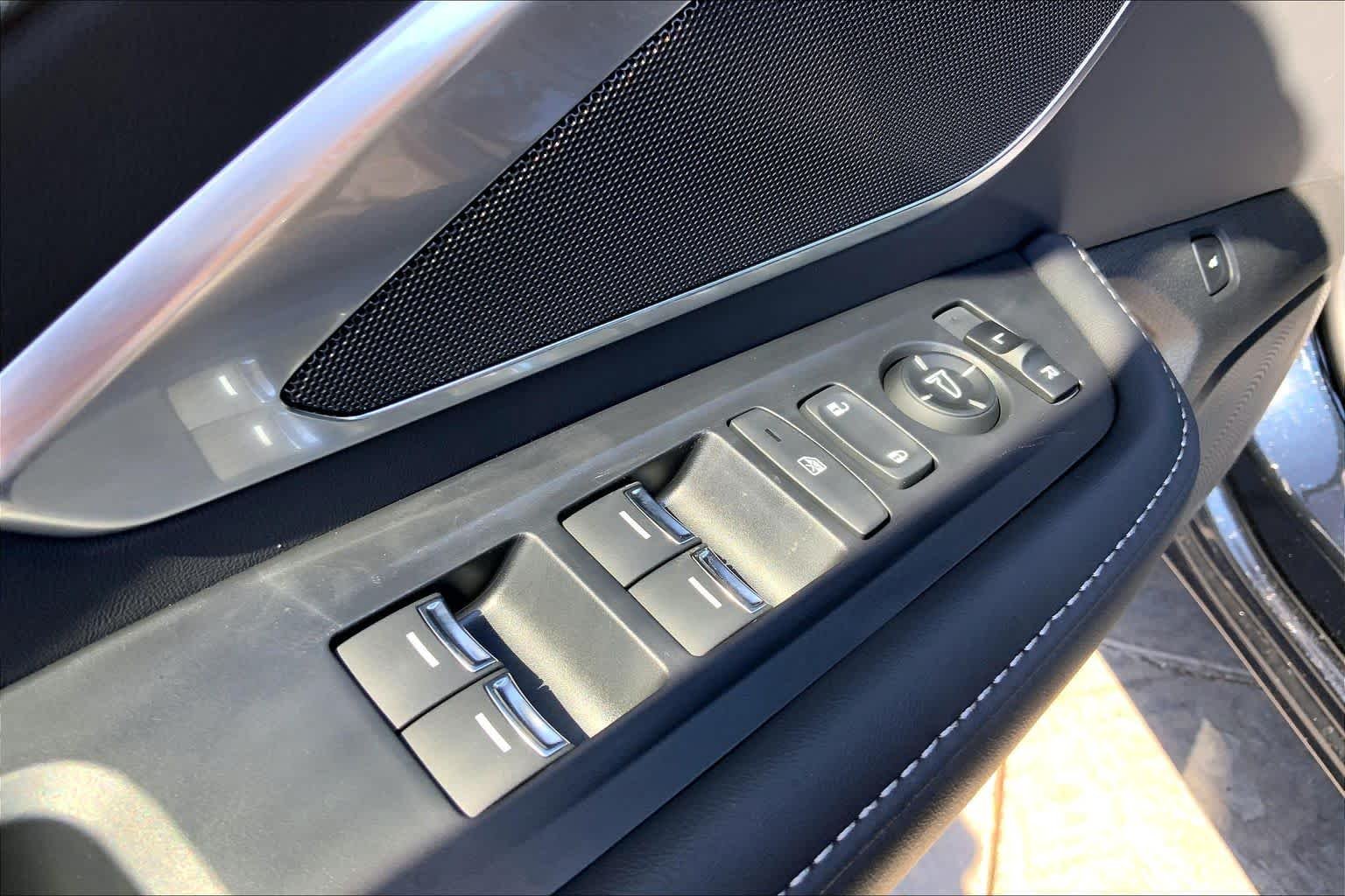 New 2026 Majestic Black Pearl Acura  image 13
