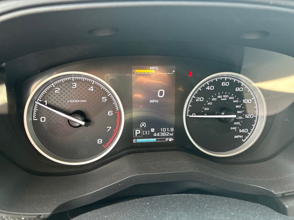 Used 2022 White Subaru Premium image 9