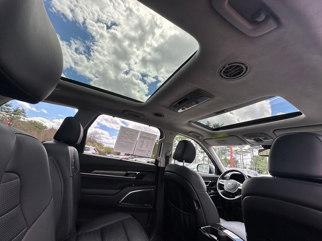 Used 2020 Gray Kia SX image 26