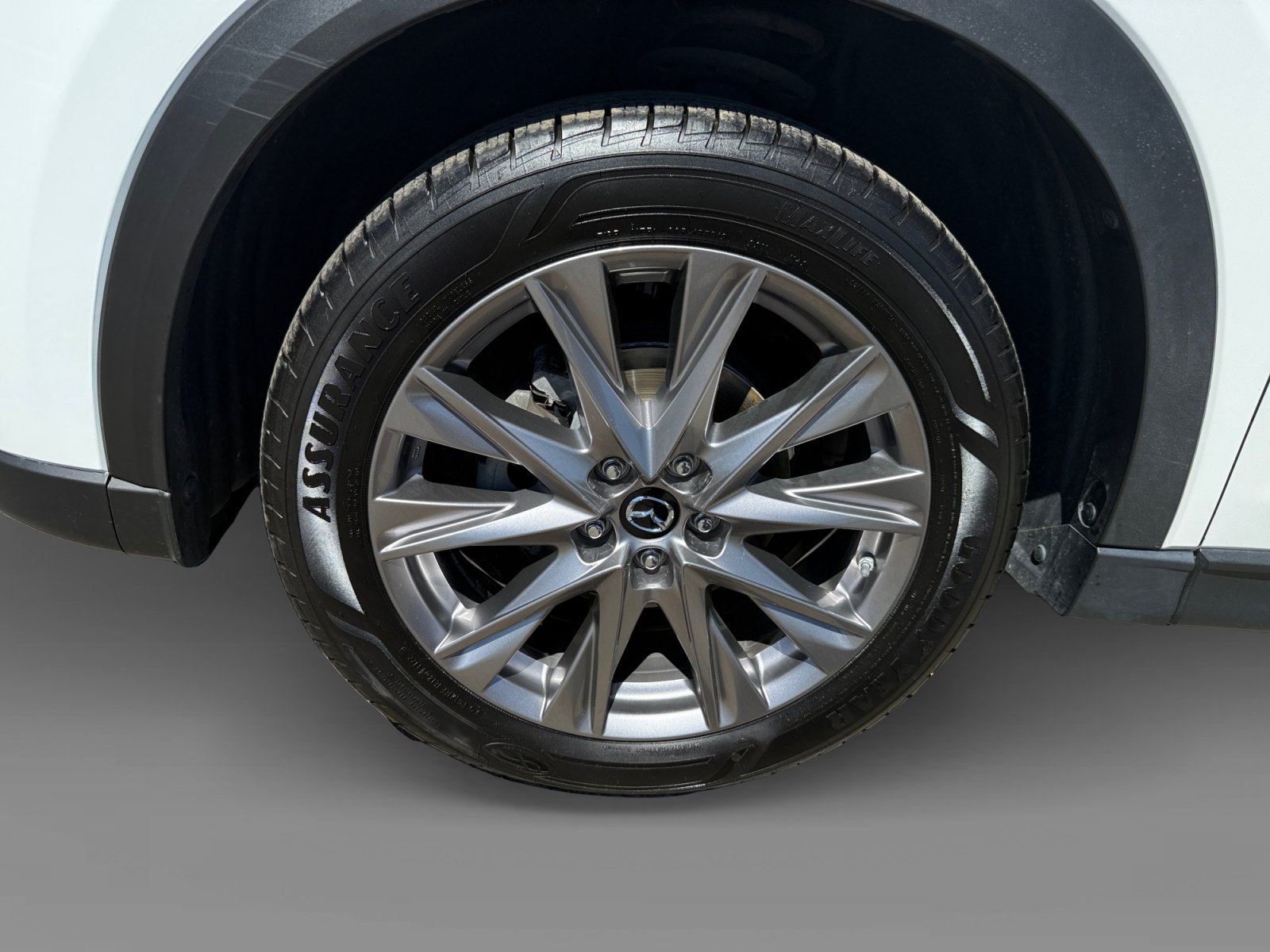 Used 2019 Snowflake White Pearl Mica Mazda Grand Touring image 9