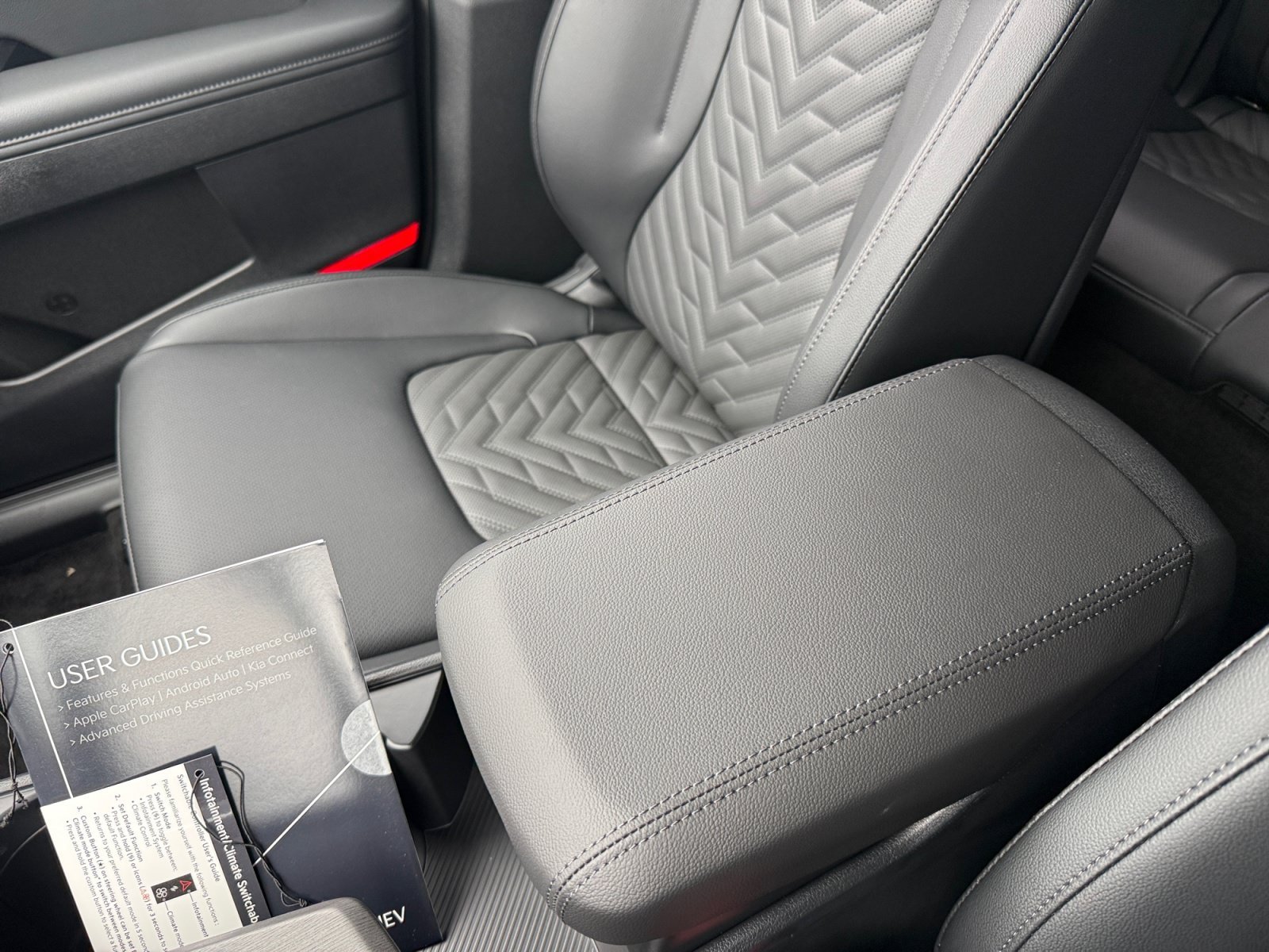 New 2027 Snow White Pearl Kia X-Line image 14