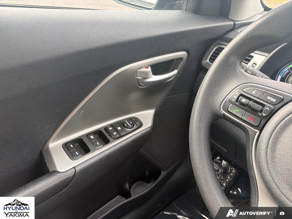 Used 2017 Metal Stream Kia LX image 17