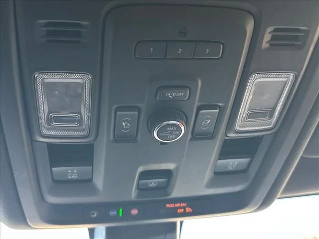 Used 2021 White Chevrolet Premier image 35