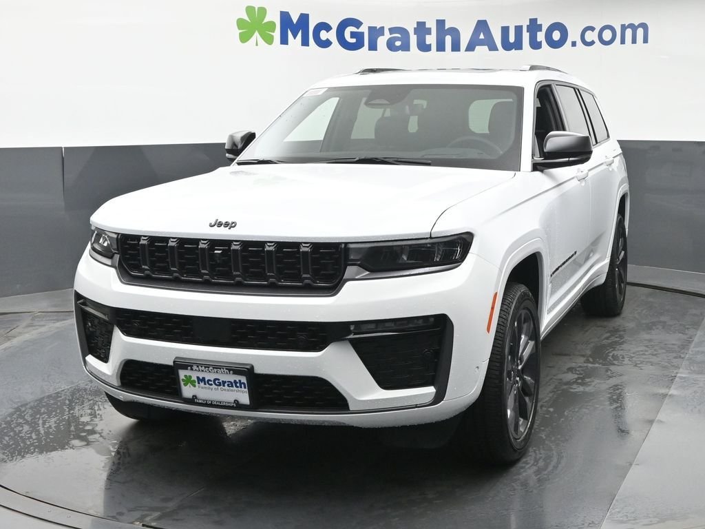 New 2026 Bright White Clear-Coat Exterior Paint Jeep Limited image 22