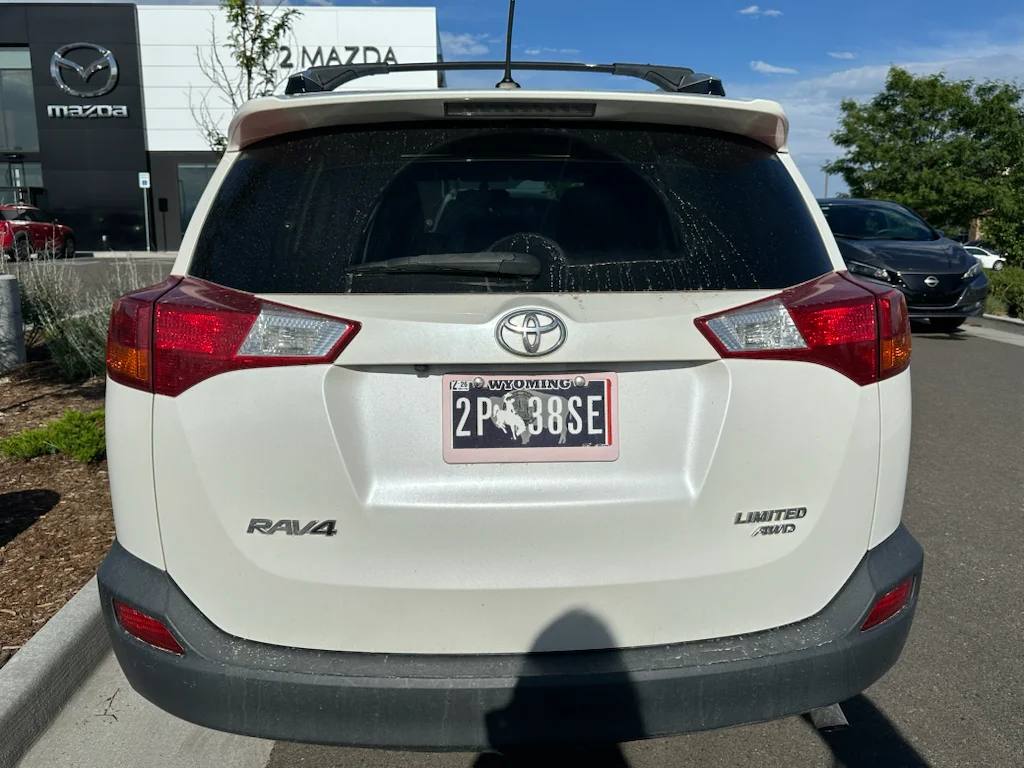 Used 2014 Blizzard Pearl Toyota Limited image 3