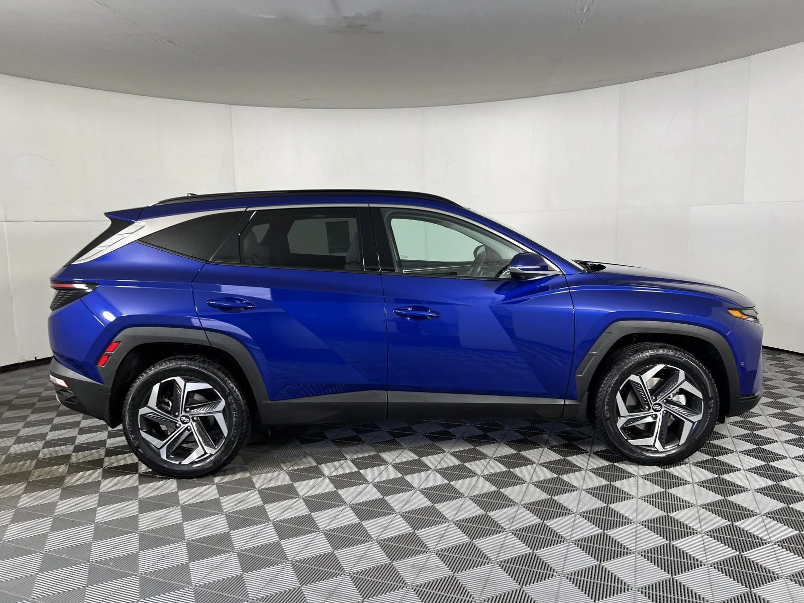 Used 2023 Intense Blue Hyundai Limited image 20