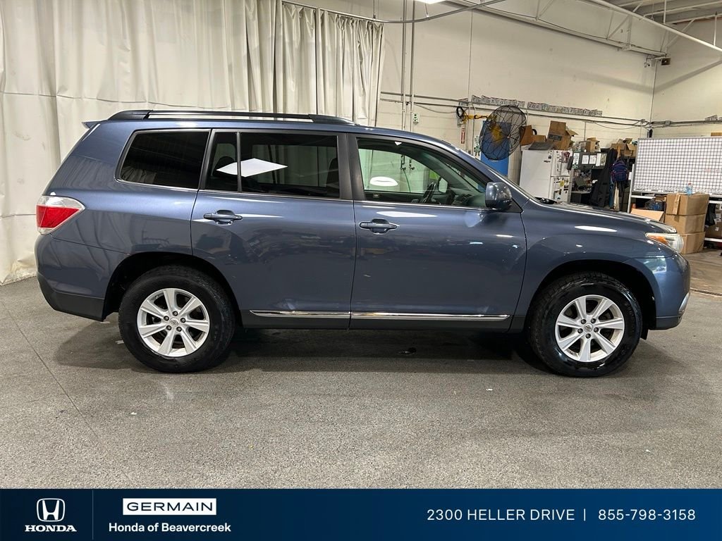 Used 2012 Shoreline Mist Toyota SE image 9