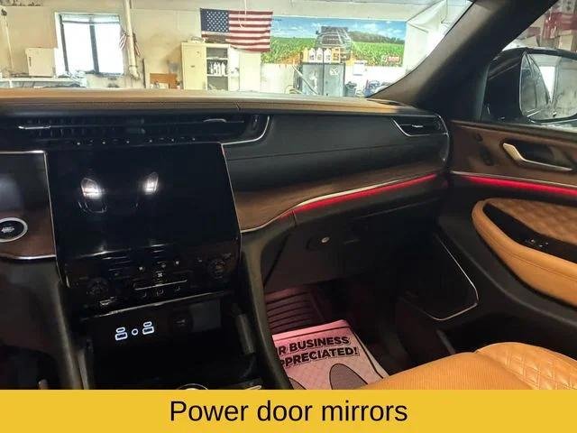 Used 2023 Black Jeep Summit image 18